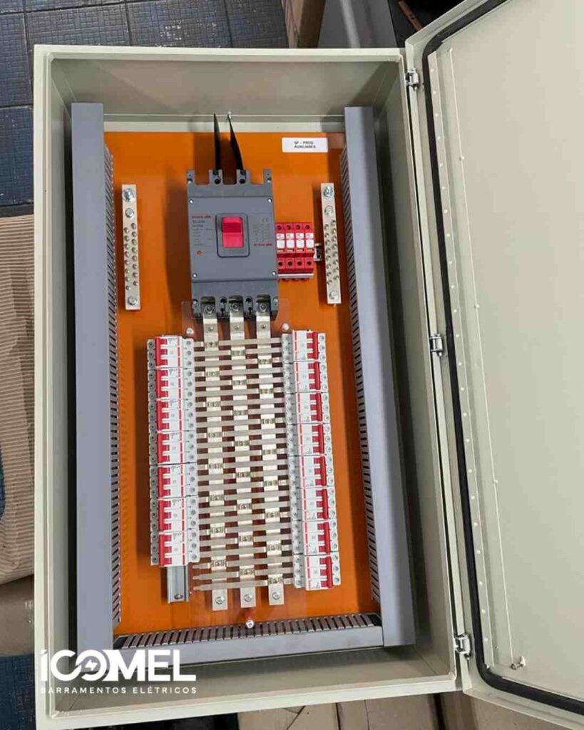 Barramento de cobre para quadros elétricos - Icomel Barramentos Elétricos
