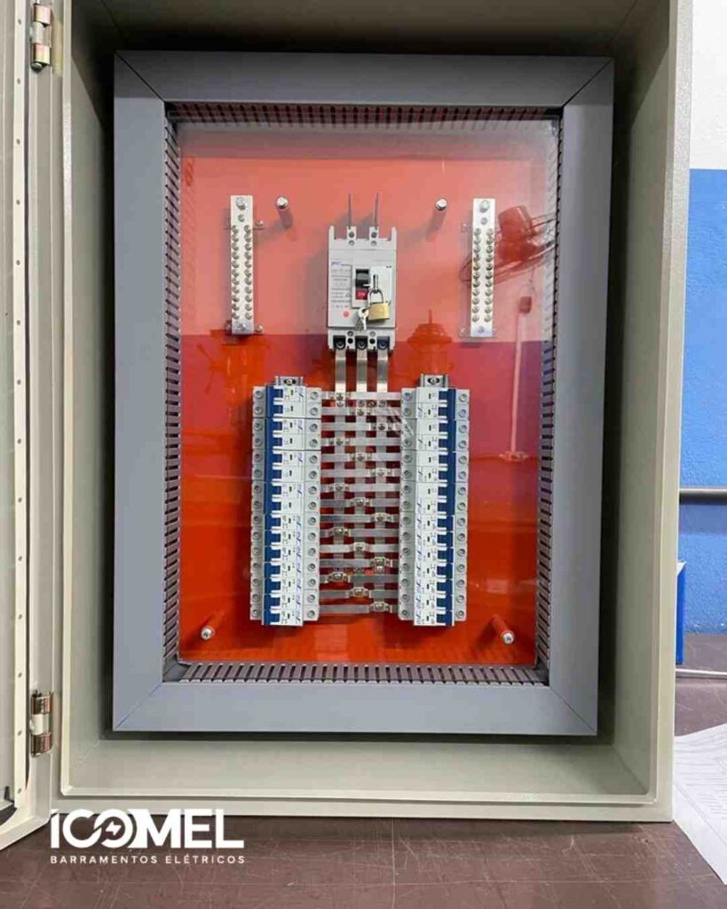 Barramento de cobre para quadros elétricos - Icomel Barramentos Elétricos